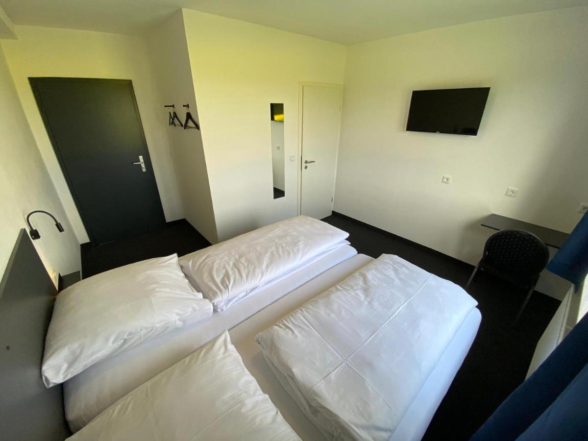 Hotel Zzzimple - Staffless & Self Check-In Pillig Exterior foto