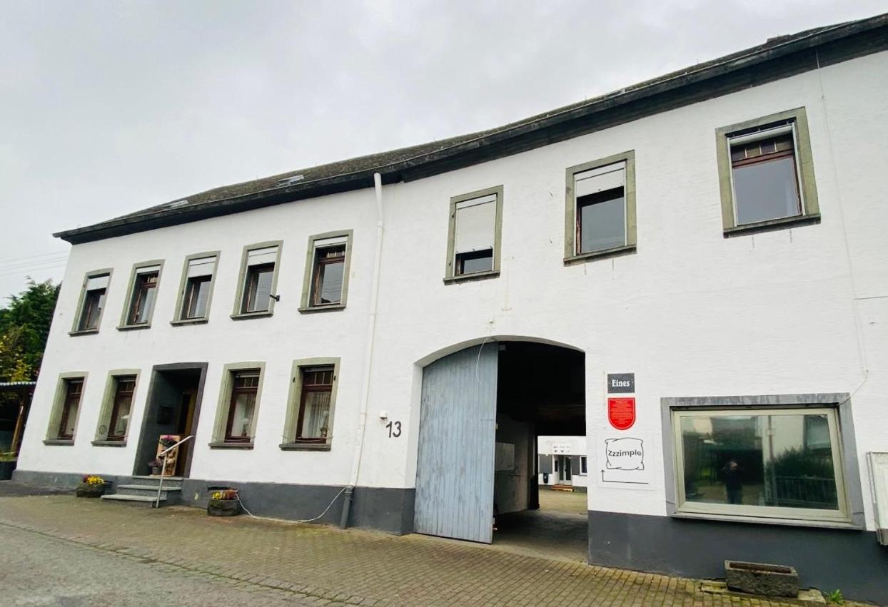 Hotel Zzzimple - Staffless & Self Check-In Pillig Exterior foto